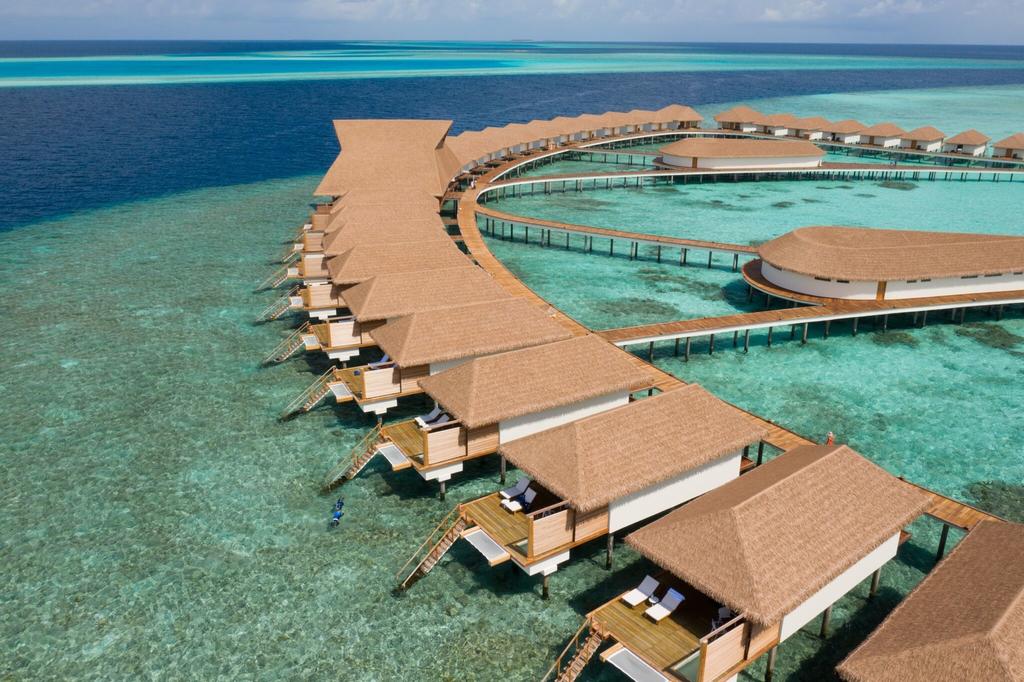 Fiber Thatch Maldives_Cinnamon Velifushi 01